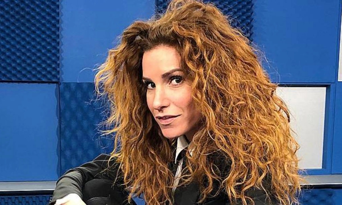 Veronica Ruggeri: “Gli amori veri, quelli falsi, quelli folli...” - L ...