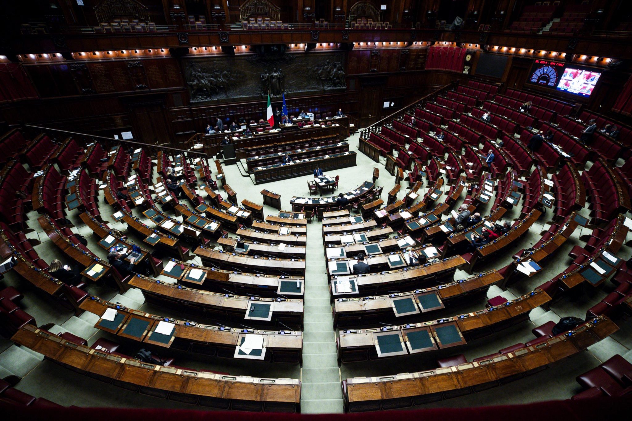 caso almasri no camera