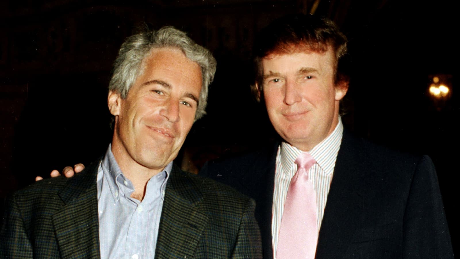 Trump sotto pressione per la pubblicazione dei nuovi file di Epstein