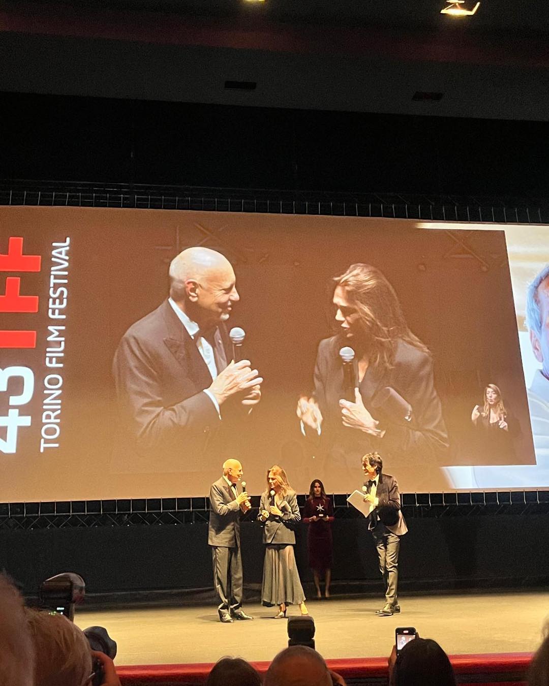 Torino Film Festival edizione 43. Sul red carpet è tornata la parata glamour