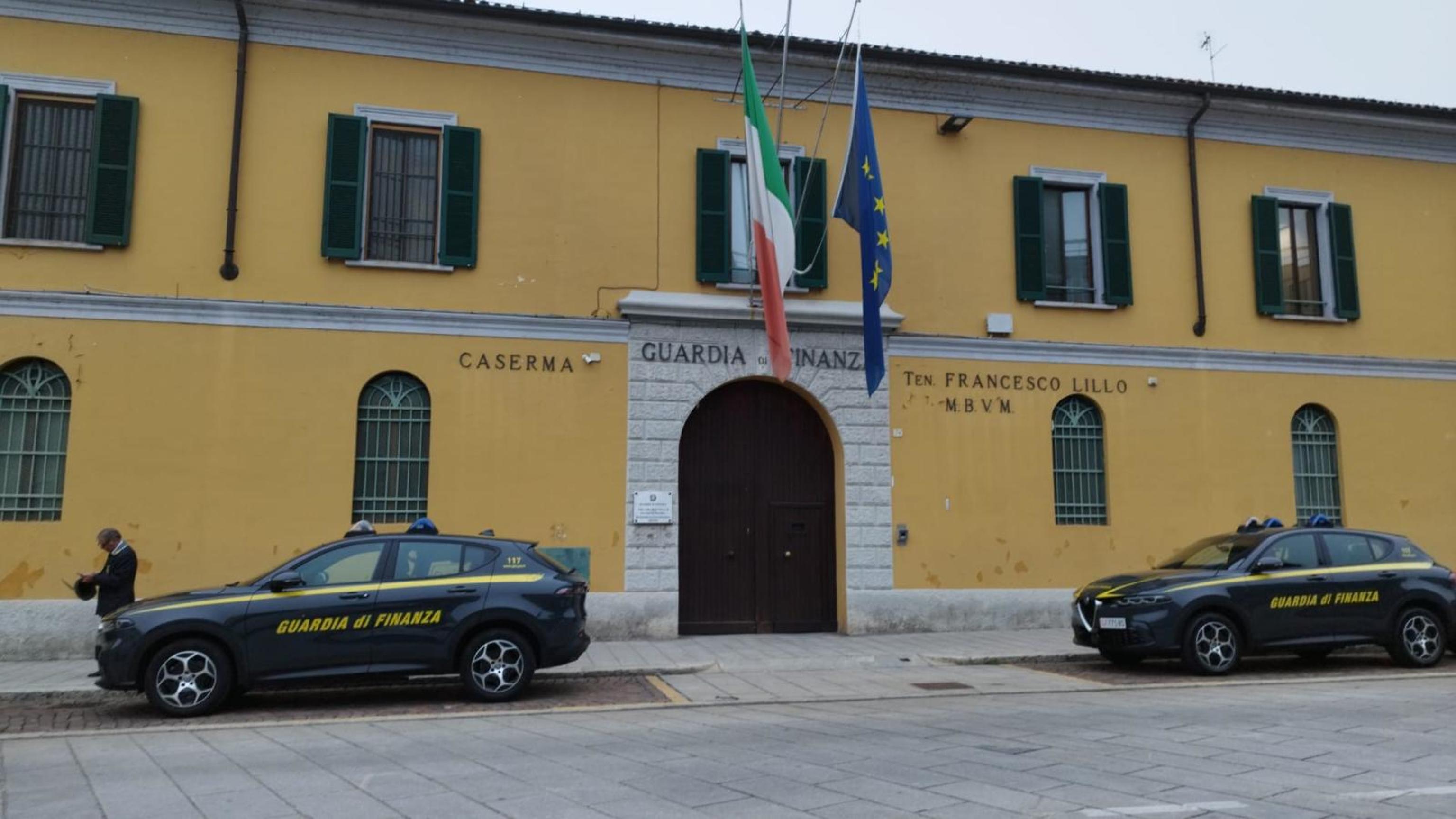 Silvio Sapone interrogato a Brescia: il filone sulla presunta corruzione scuote ancora il caso Garlasco Silvio Sapone interrogato a Brescia: il filone sulla presunta corruzione scuote ancora il caso Garlasco