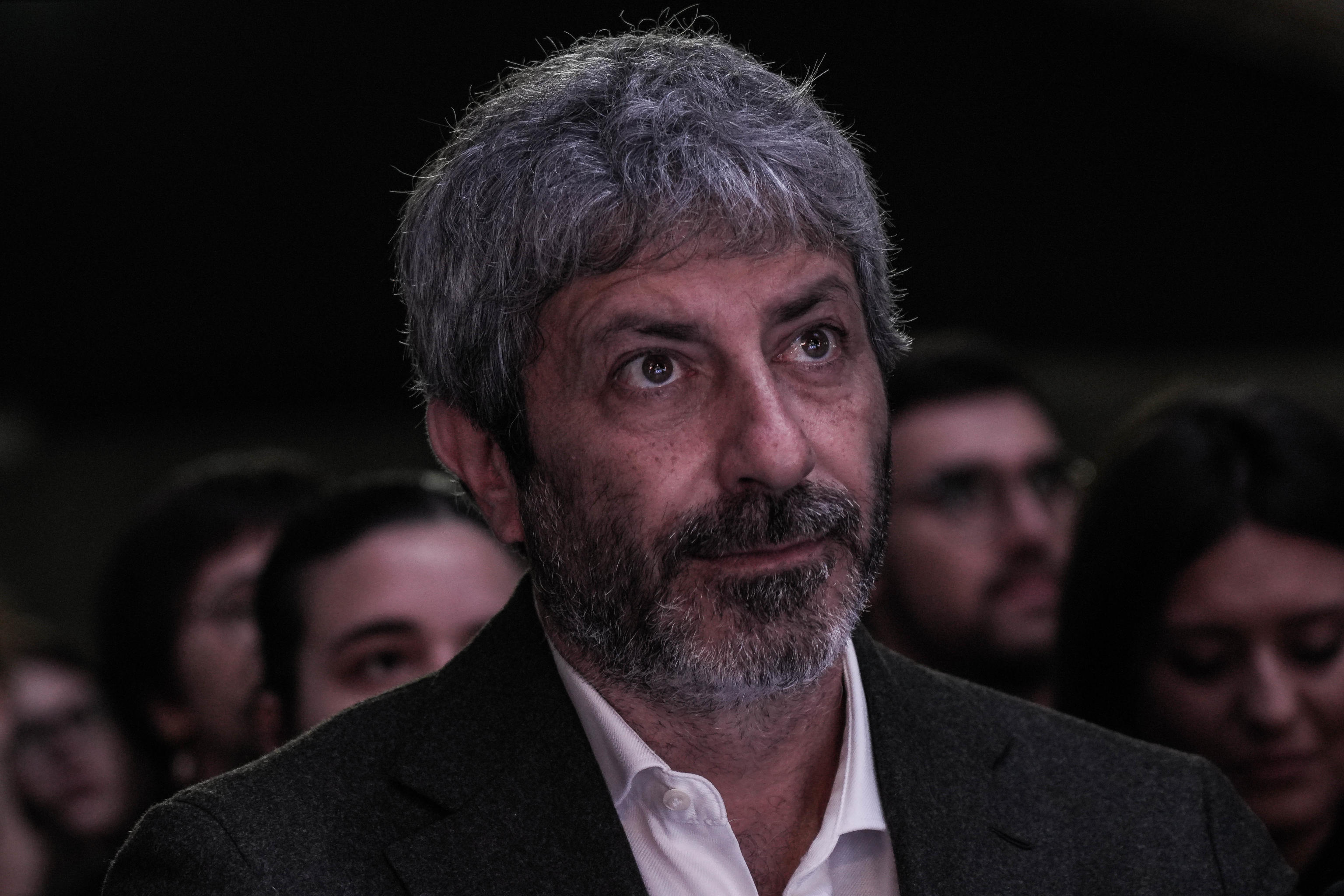 Fico, una barca di polemiche sulle Regionali