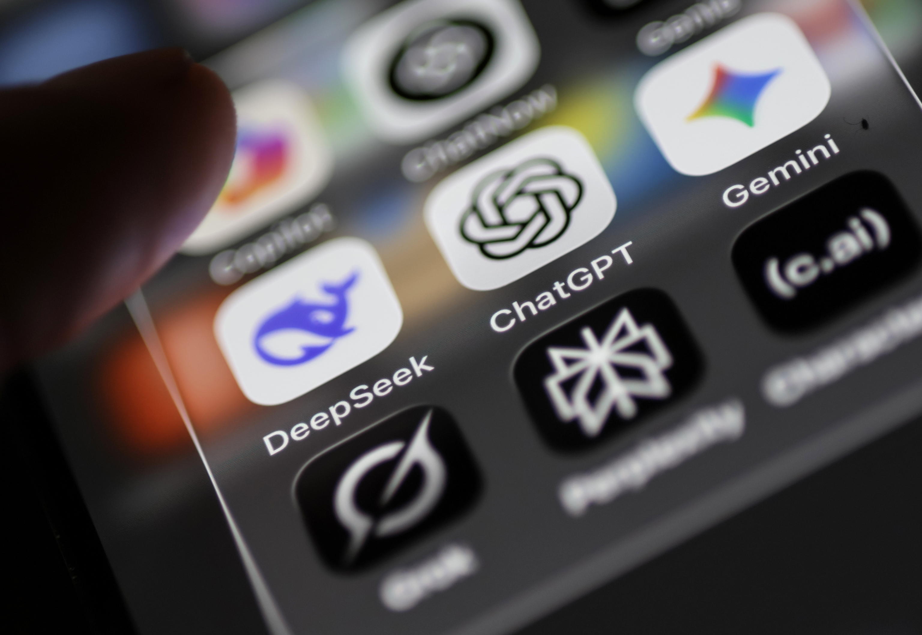 Progettava un attentato aiutato da ChatGPT: a processo un 18enne