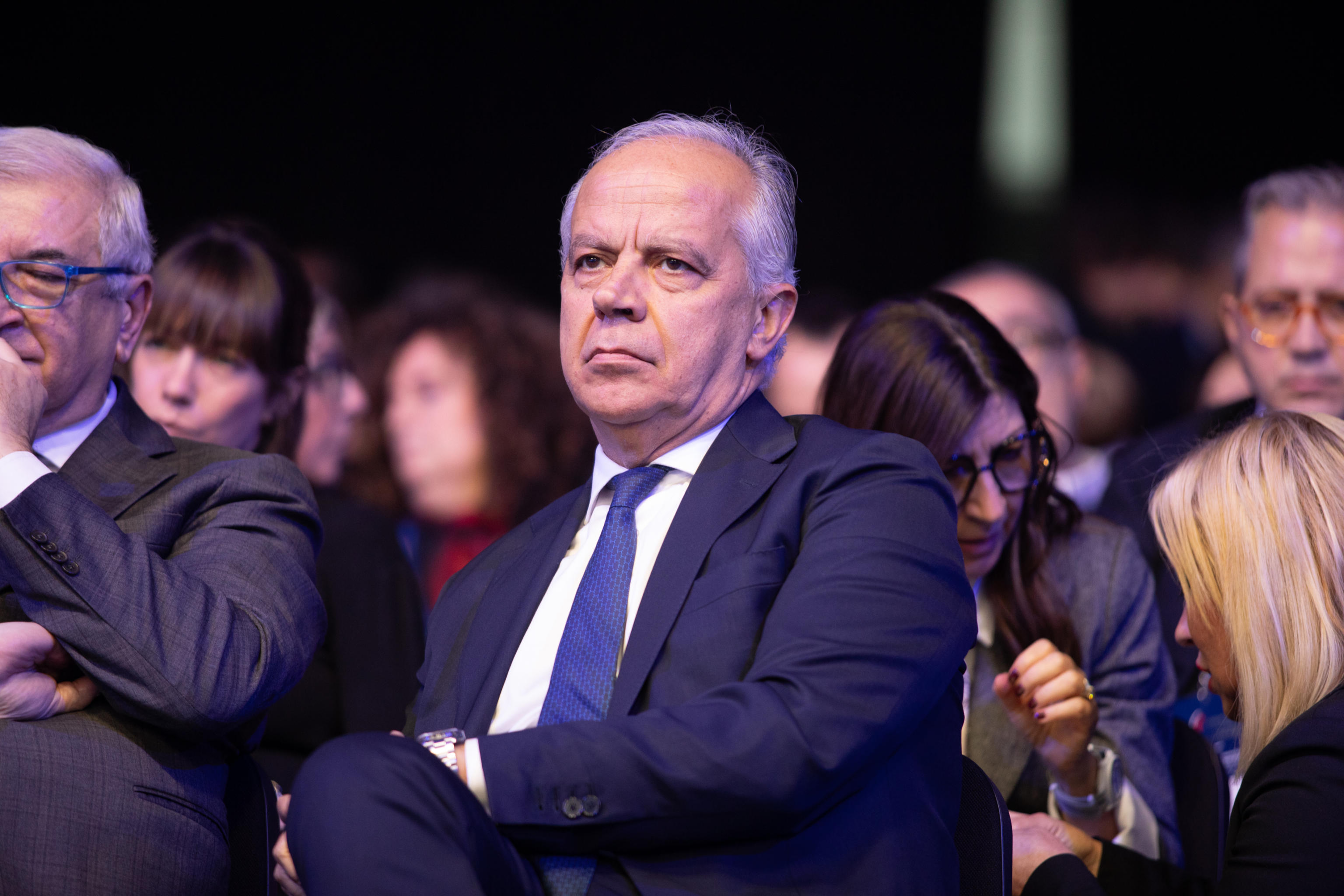 Piantedosi lavora, la Sinistra annuisce e Renzi scopre l’ovvio Piantedosi lavora, la Sinistra annuisce e Renzi scopre l’ovvio