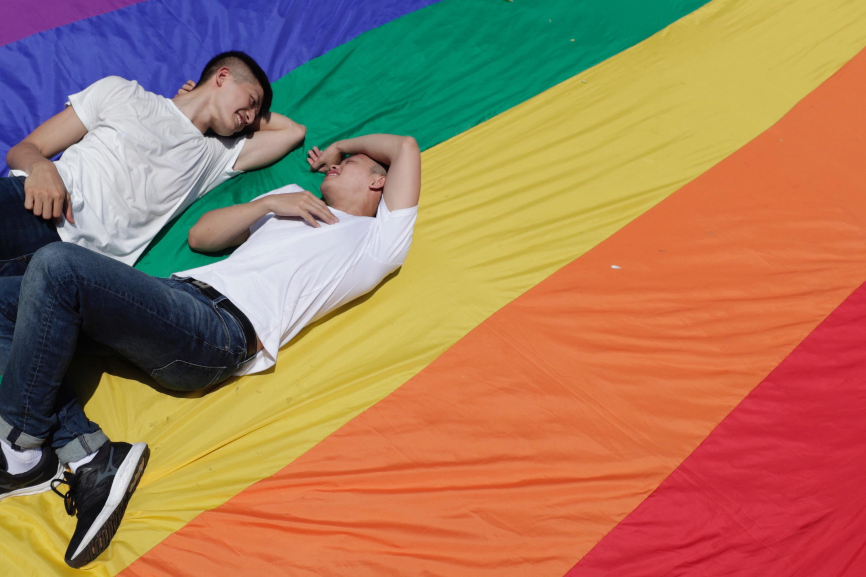 Corte di Giustizia Ue: “Matrimoni gay validi ovunque”. Italia pronta alla resa? Corte di Giustizia Ue: “Matrimoni gay validi ovunque”. Italia pronta alla resa?