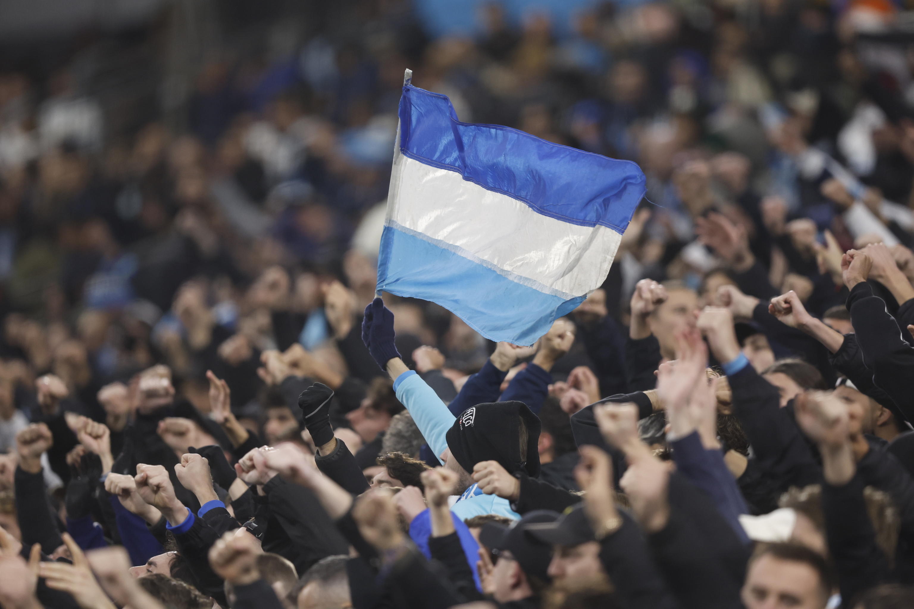 Tifosi “aggrediti” a Marsiglia, il Newcastle alza la voce