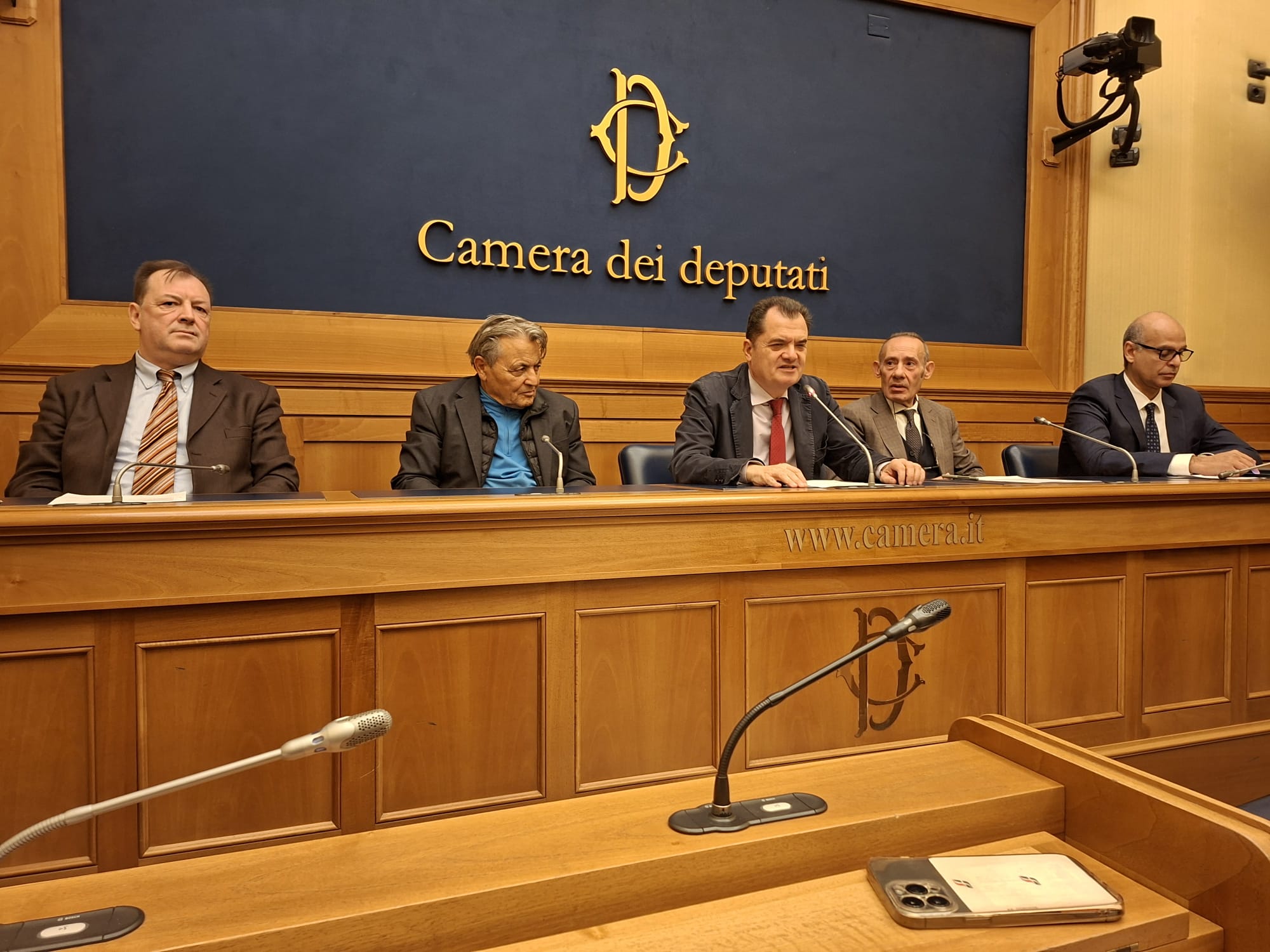 L’arte, le donne e i ponti culturali del progetto. La Mente Artistica