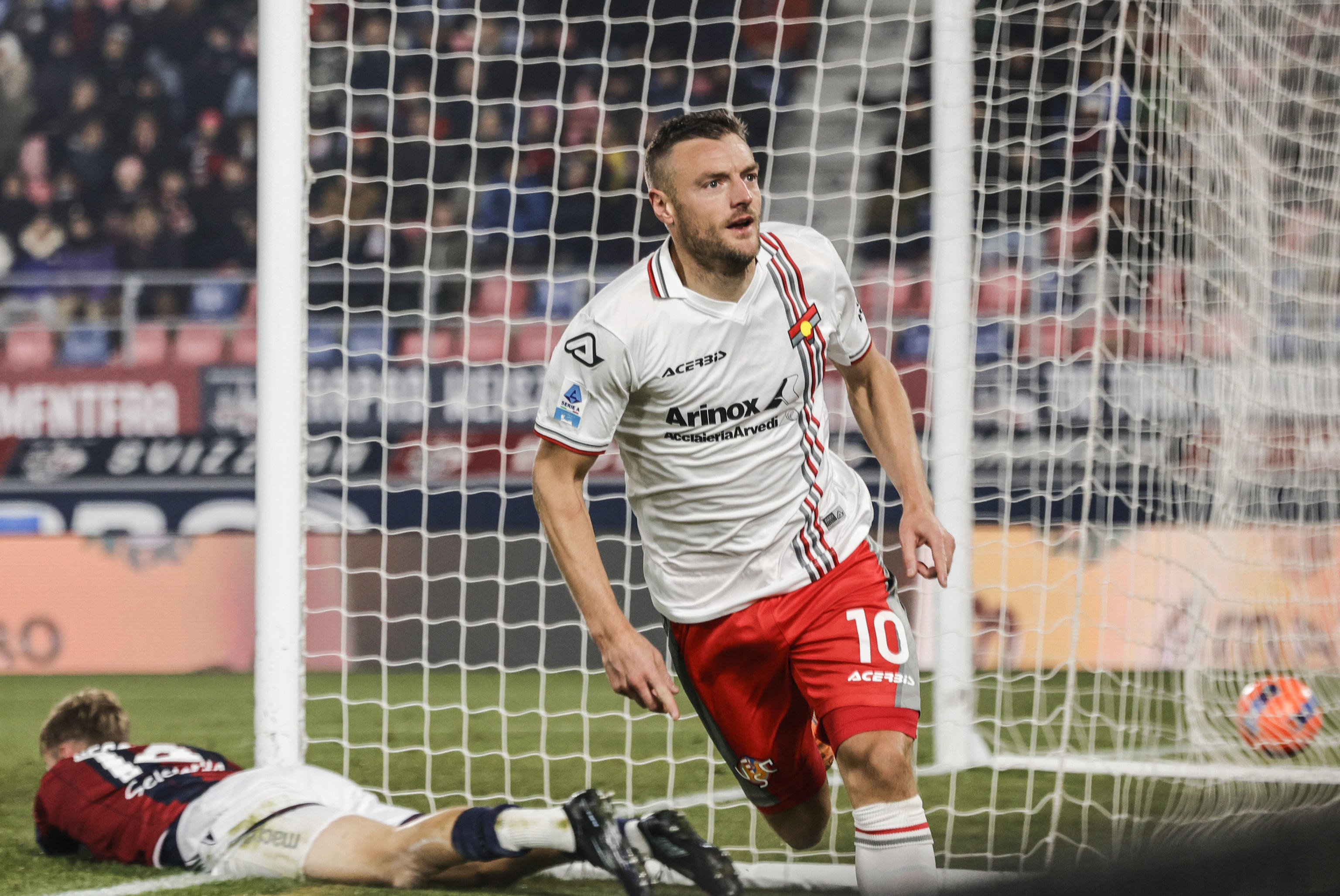 Jamie Vardy prende a pallonate il bel gioco