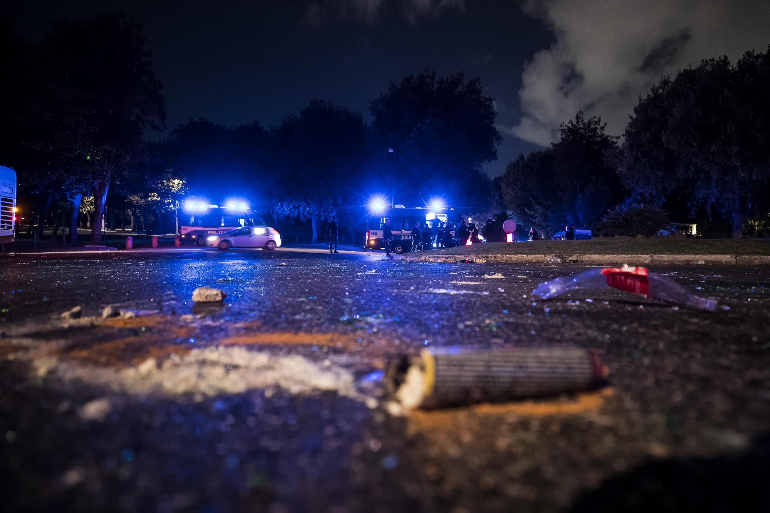 I calciatori del Nizza aggrediti dai tifosi dopo l’ennesima sconfitta