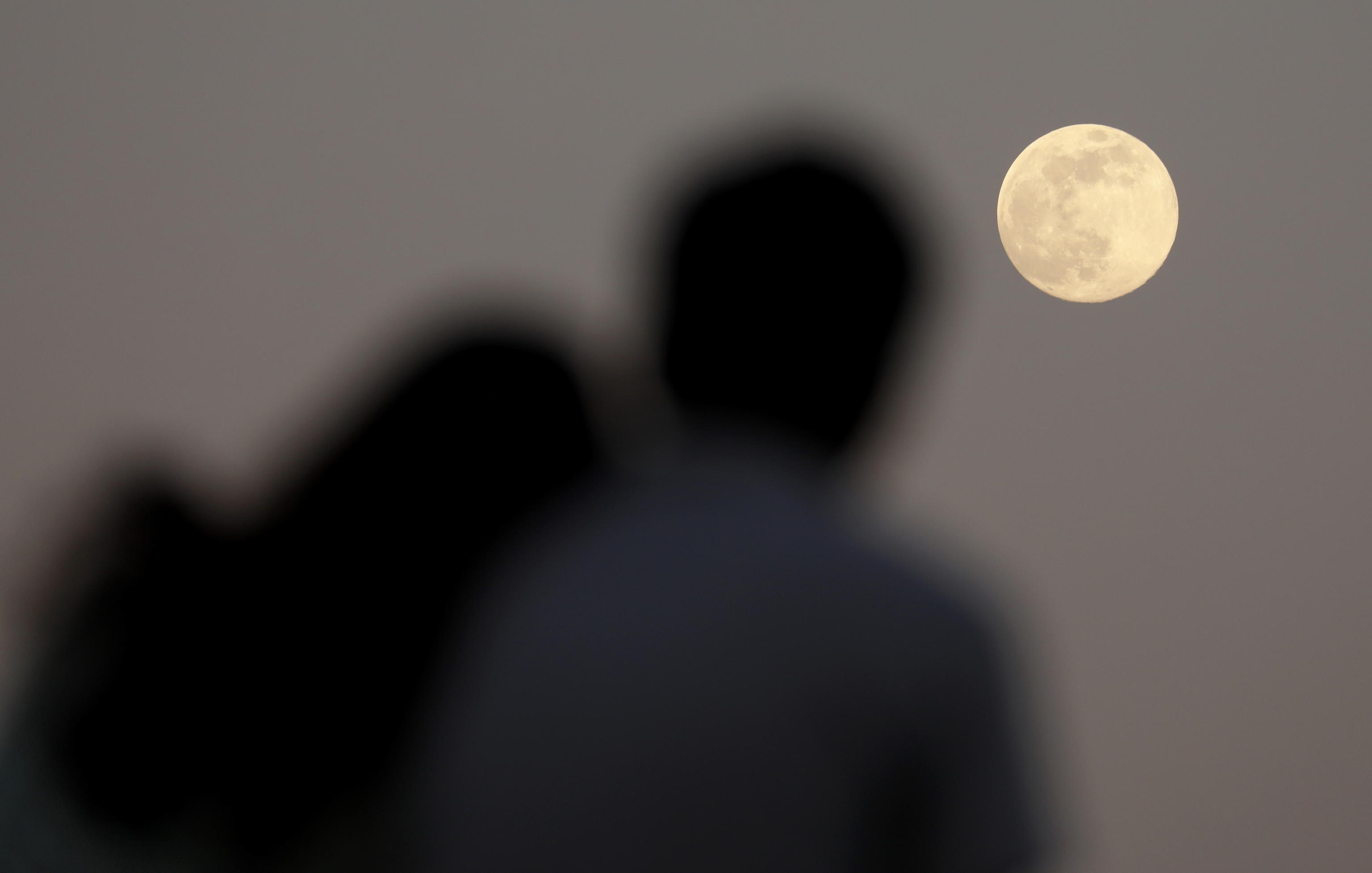 Luna Piena Fredda del 5 dicembre 2025: l’ultima e più spettacolare Superluna dell’anno