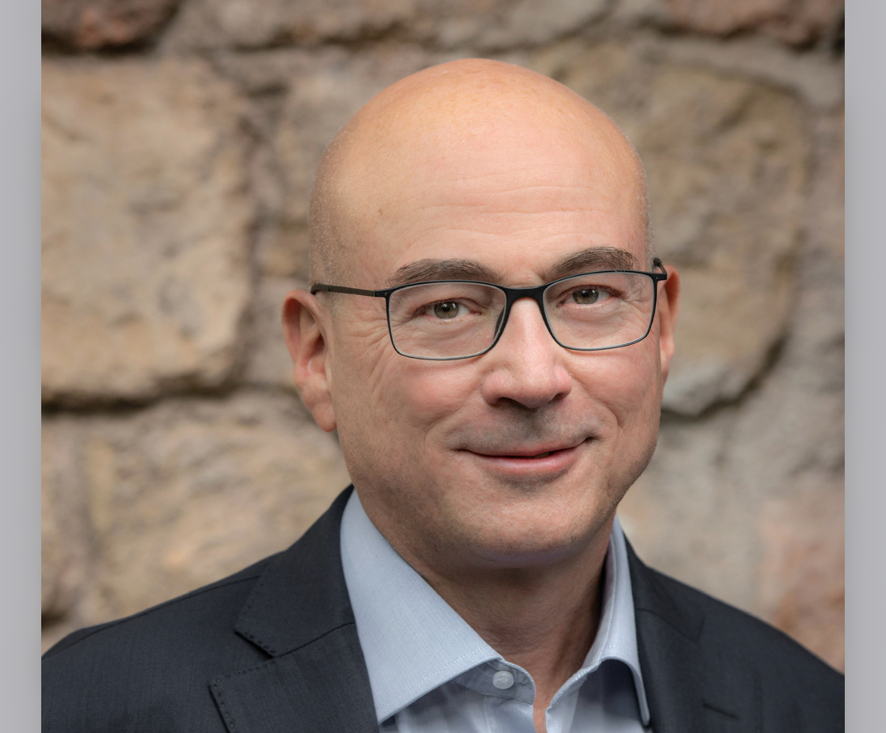 “Francesco. Il primo italiano”. Cazzullo presenta l’ultimo libro nella sua Alba