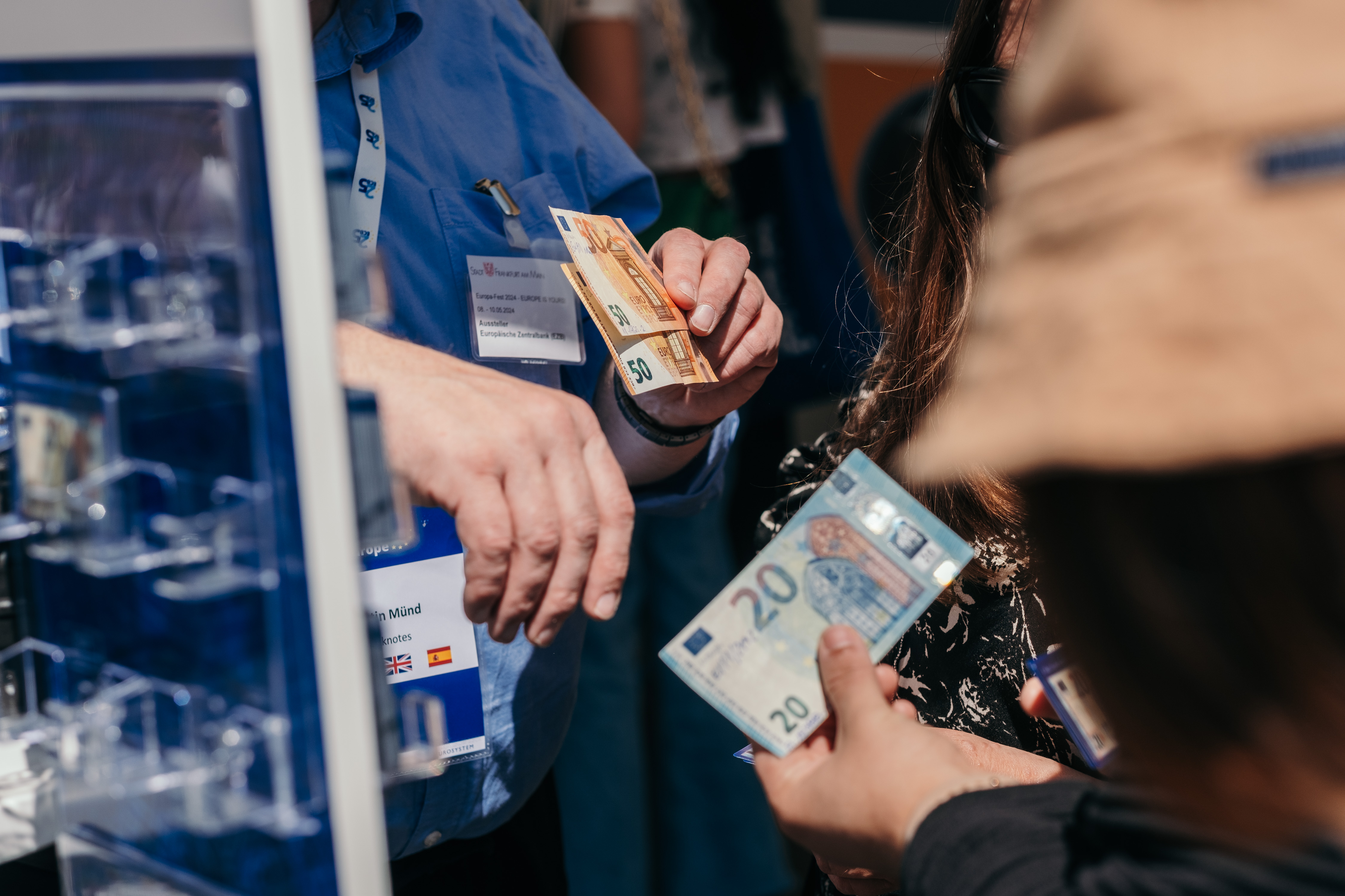 Salario reale, un altro tracollo: 8,8% da gennaio ’21 Salario reale, un altro tracollo: 8,8% da gennaio ’21